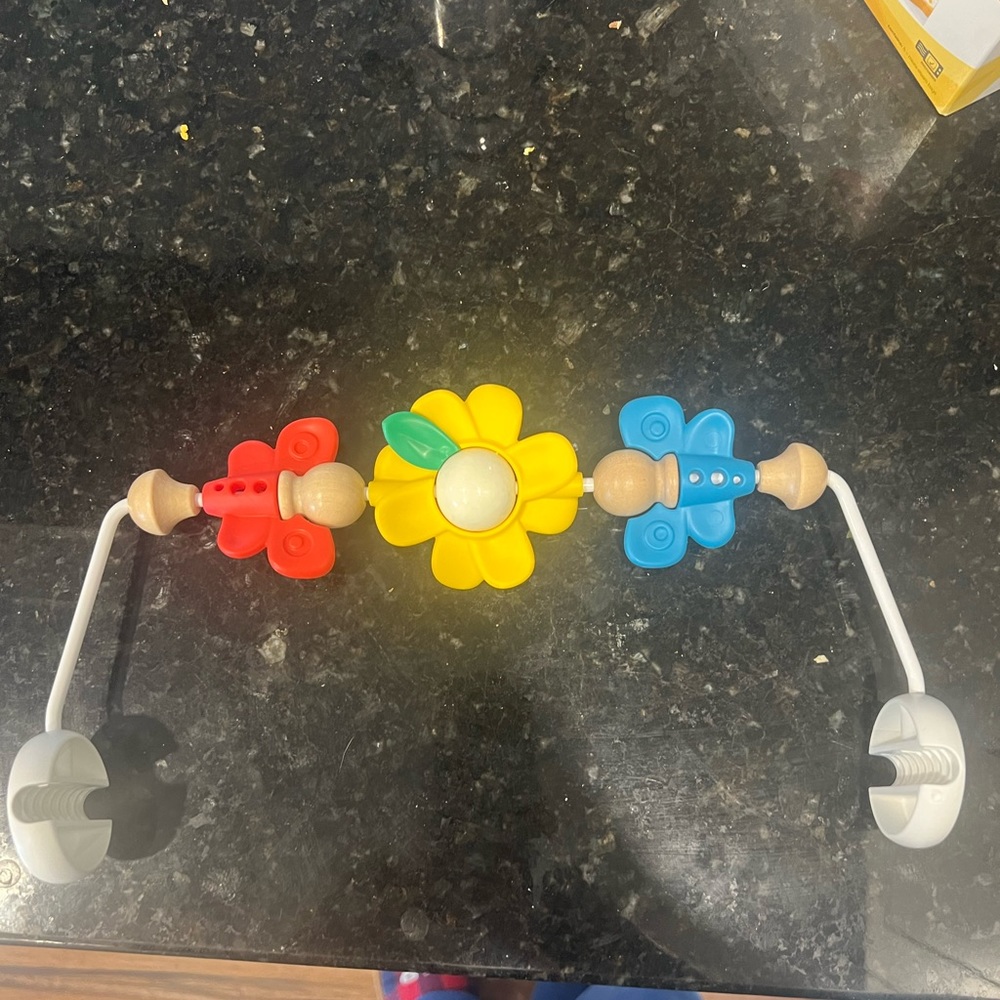 Baby bjorn toy bar
